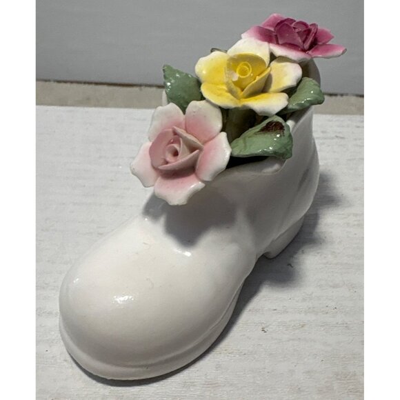 Handcrafted Royale Stratford Porcelain Boot With Floral Arrangement England 3 x - Picture 2 of 12
